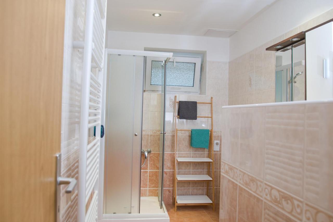Apartman Pod Cernou Horou Svoboda nad Upou Ngoại thất bức ảnh